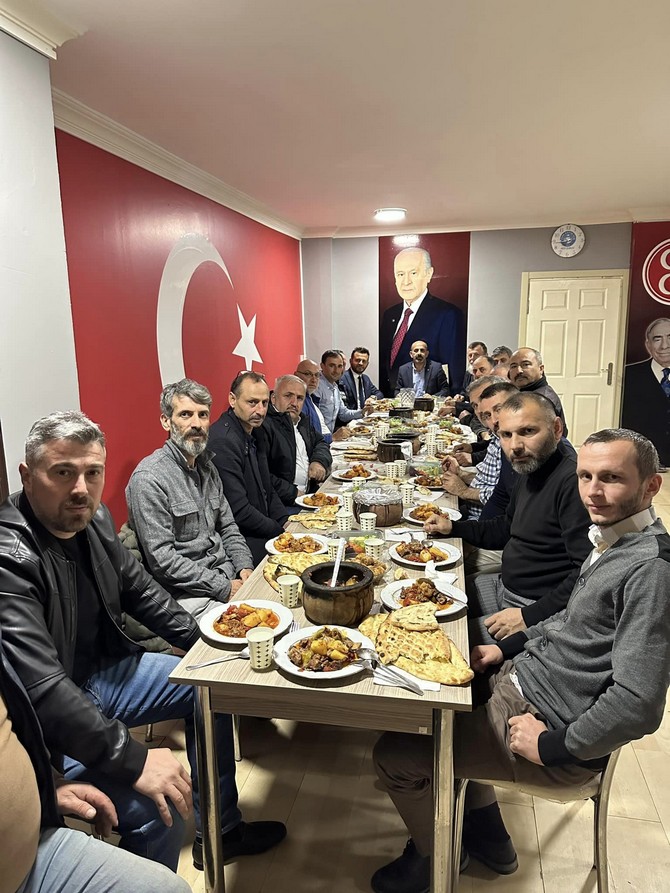 milliyetci-hareket-partisi-rize-milletvekili-aday-adayi-recep-ali-karakoyun-iftar-programinda-iyidere-ilcesine-konuk-oldu-7.jpg