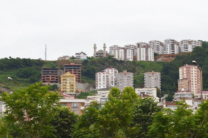 mimarisi-kiliseye-benzetilen-camiye-halktan-tepki-(4).jpg
