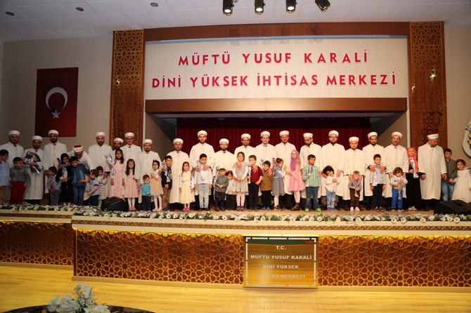 muftu-yusuf-karali-dini-yuksek-ihtisas-merkezi-8.-donem-mezunlarini-verdi-(5).jpg