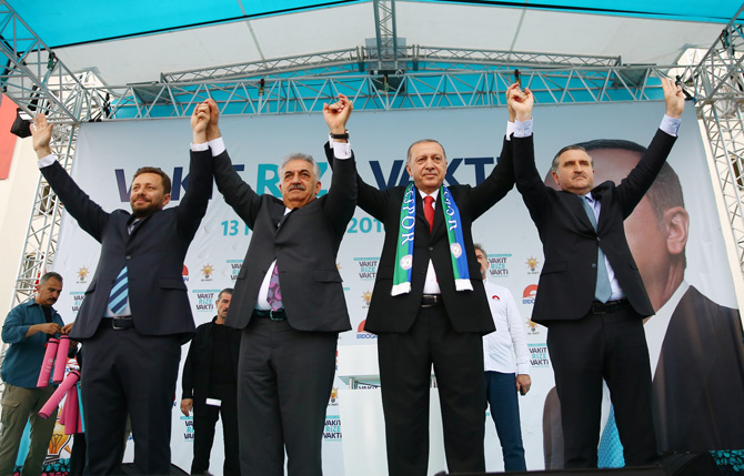 muhammed-avci-hayati-yazici-erdogan-ve-osman-askin-bak.jpg
