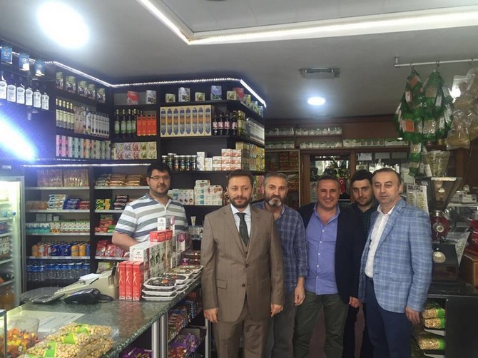 muhammed-avci-ve-hikmet-ayar-esnafla-bir-araya-geldi-(5).jpg