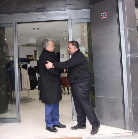 muhammed-avci-ve-resat-kasap-kuyumcular-sokagi-esnafini-ziyaret-etti-5.jpg