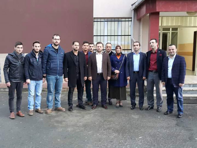 muhammed-avci-ve-teskilat-uyeleri.jpg muhammed-avci-ve-teskilat-uyeleri.jpg