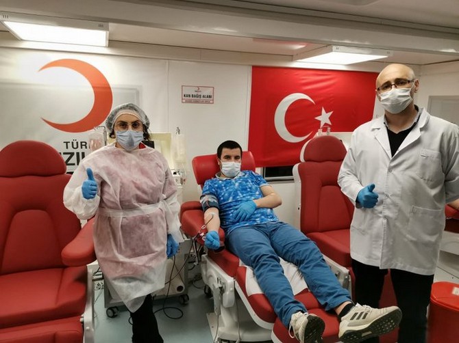 muhammed-mursel-ogutveren,-ucuncu-kez-immun-plazma-bagisinda-bulundu.jpg