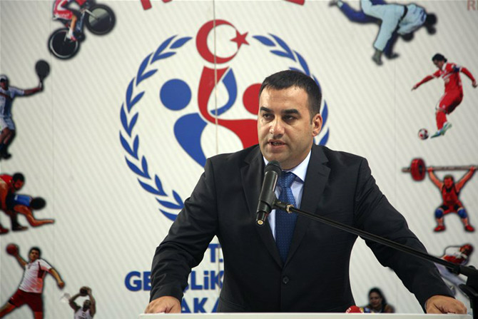 mustafa-celik-005.jpg