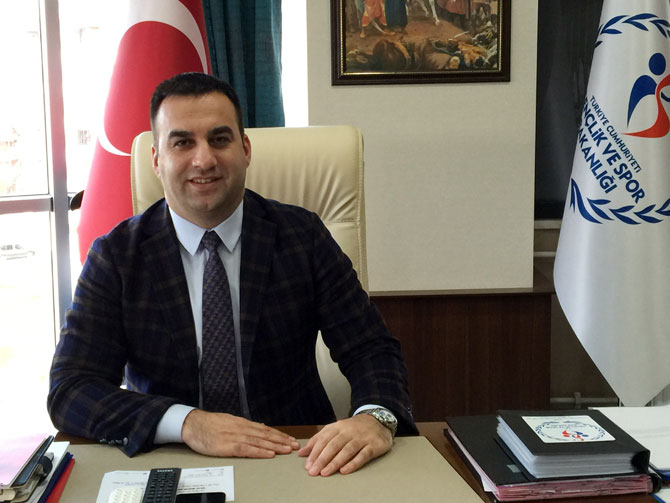 mustafa-celik-rize-genclik-hizmetleri-ve-spor-il-muduru-001.jpg