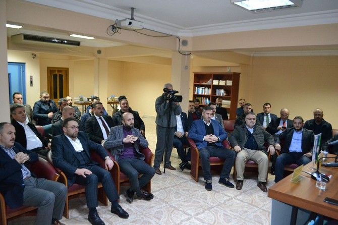 mustakil-sanayici-ve-isadamlari-dernegi-(musiad)-rize-subesinin-organize-ettigi-mustakil-dusunceler-toplantisinin-konugu-caykur-rizespor-baskani-hasan-kemal-yardimci-oldu-(2).jpg