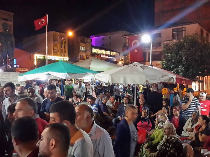nobet-pazarlilar’dan-ikramlar-suada’dan!-(2).jpg