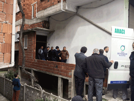 nuri-sari-ozel-guvenlikci-dogum-gununde-intihar-etti-1.gif nuri-sari-ozel-guvenlikci-dogum-gununde-intihar-etti-1.gif