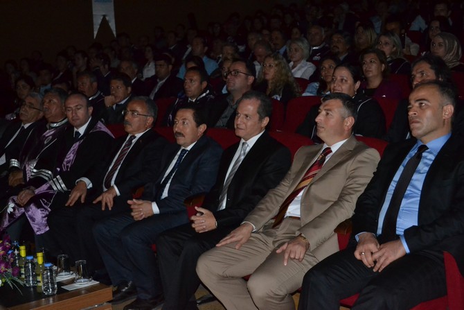odu-akademik-yili-acildi-(1).jpg