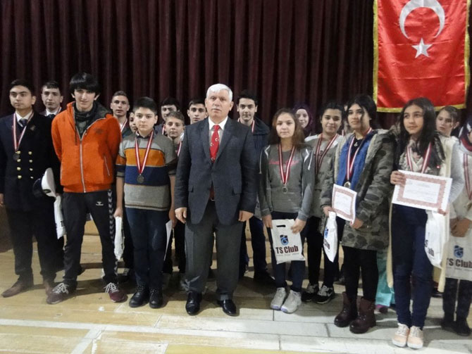 of’un-dusman-isgalinden-kurtulusunun-98.-yili-torenlerle-kutlandi.jpg of’un-dusman-isgalinden-kurtulusunun-98.-yili-torenlerle-kutlandi.jpg