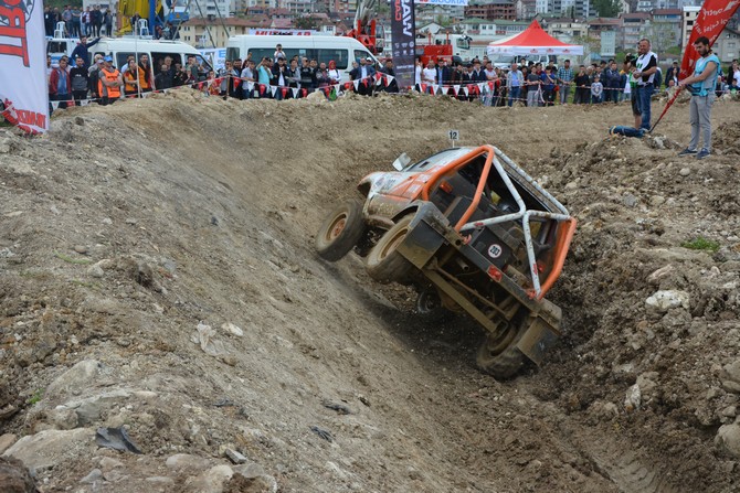off-road-tutkunlari-orduda-yaristi-(19).jpg