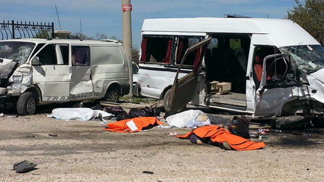 ogrenci-servisi-minibusle-carpisti-4-olu,-11-yarali-1.jpg ogrenci-servisi-minibusle-carpisti-4-olu,-11-yarali-1.jpg