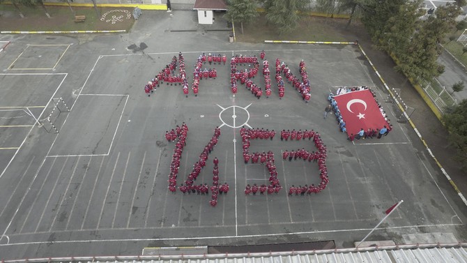 ogrencilerden-afrin-koreografisi-(2).jpg