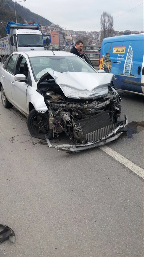 omer-ataoglu-trabzonda-trafik-kazasi-1.jpg omer-ataoglu-trabzonda-trafik-kazasi-1.jpg