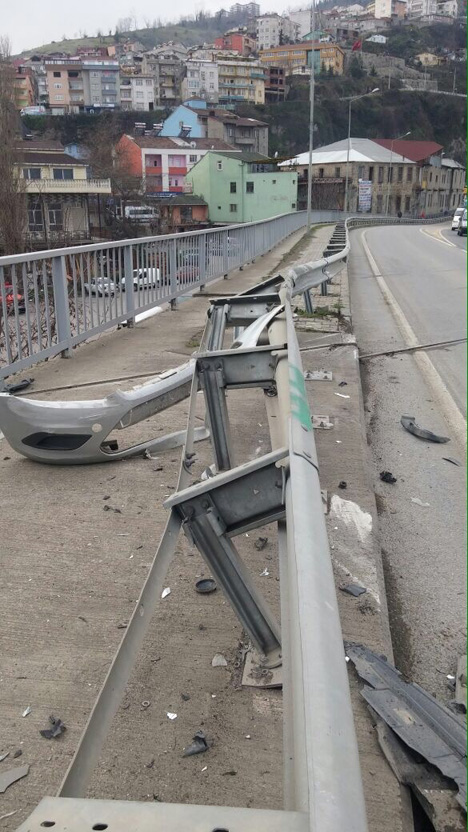 omer-ataoglu-trabzonda-trafik-kazasi.jpg omer-ataoglu-trabzonda-trafik-kazasi.jpg