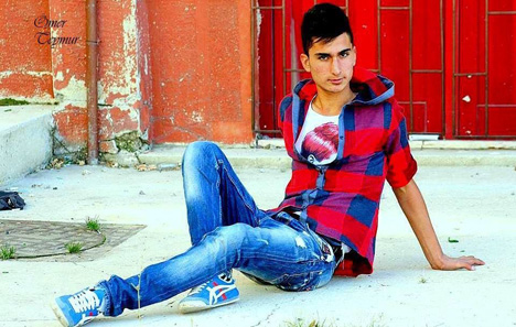 omer-teymur-buca-u17-takim-otobusu-kaza-yapti-1-olu,-7-yarali--2.jpg omer-teymur-buca-u17-takim-otobusu-kaza-yapti-1-olu,-7-yarali--2.jpg