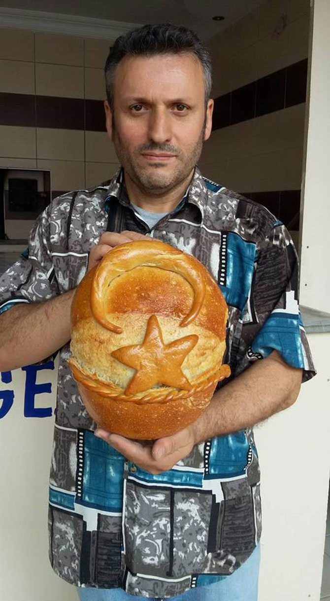 ordu’da-ay-yildizli-ekmek-1.jpg