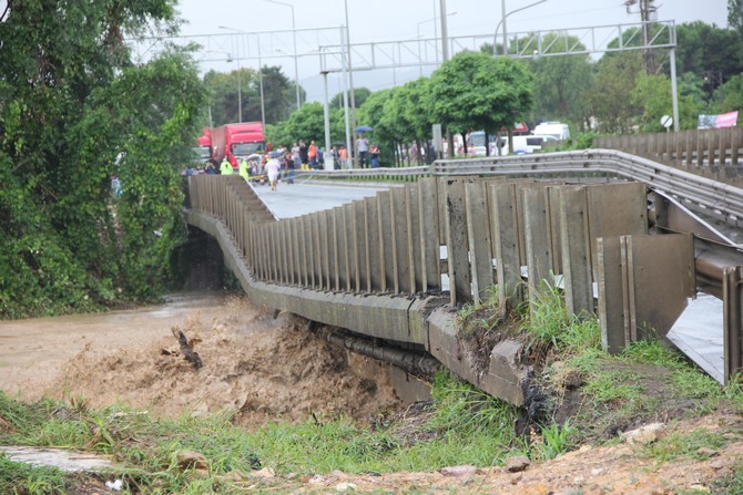 ordu’da-sel-felaketi-(5)-001.jpg