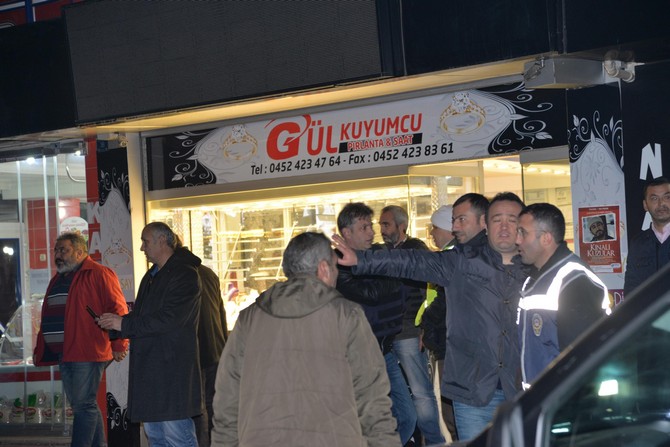 orduda-kuyumcu-soyguncusu-2-kardes-teslim-oldu-(8)-001.jpg