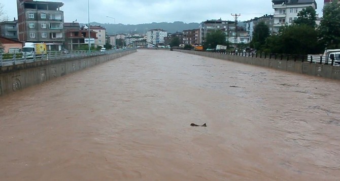 orduda-sel-(4).jpg