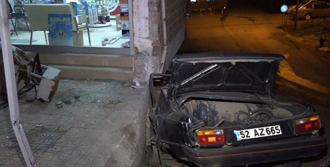 orduda-trafik-kazasi-1-olu1.jpg orduda-trafik-kazasi-1-olu1.jpg