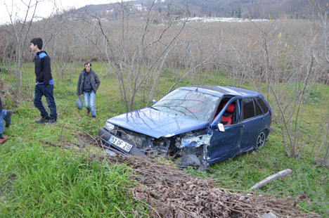 orduda-trafik-kazasi-3-yarali-4.jpg orduda-trafik-kazasi-3-yarali-4.jpg