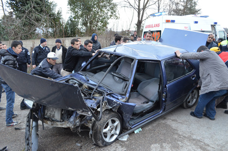 orduda-trafik-kazasi-3-yarali-6.jpg orduda-trafik-kazasi-3-yarali-6.jpg