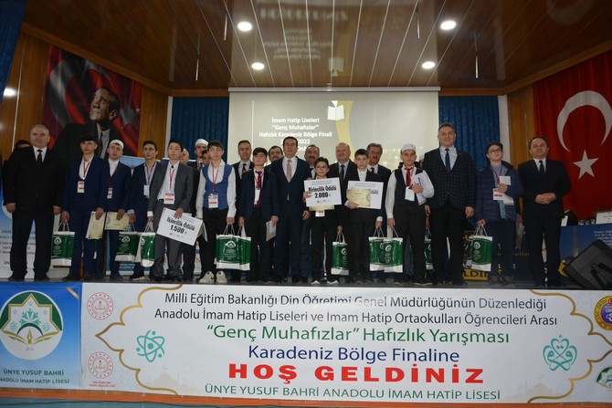 ordunun-unye-ilcesinde-milli-egitim-bakanligi-din-ogretimi-genel-mudurlugu-tarafindan-genc-muhafizlar-hafizlik-yarismasi-karadeniz-bolge-finali-yapildi-1.jpg