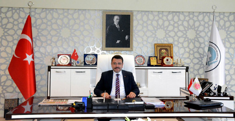 ortahisar-belediye-baskani-ahmet-metin-genc.jpg