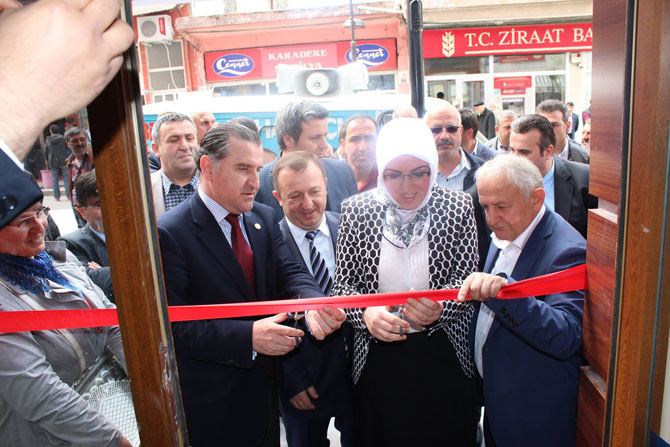 osman-askin-bak,-kalkandere’yi-ziyaret-etti1.jpg osman-askin-bak,-kalkandere’yi-ziyaret-etti1.jpg