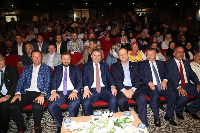osman-askin-bak-ak-parti-guneysu-6.-olagan-kongresinde-(2).jpg