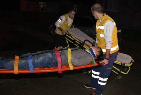 otomobil-irmaga-uctu-6-yarali-6.jpg otomobil-irmaga-uctu-6-yarali-6.jpg