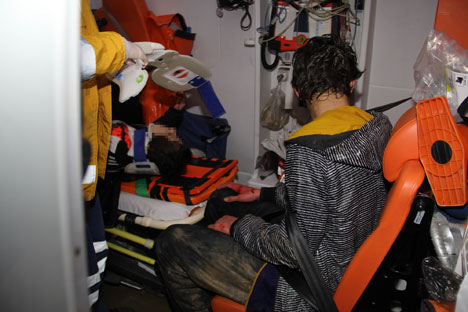 otomobil-irmaga-uctu-6-yarali-7.jpg otomobil-irmaga-uctu-6-yarali-7.jpg