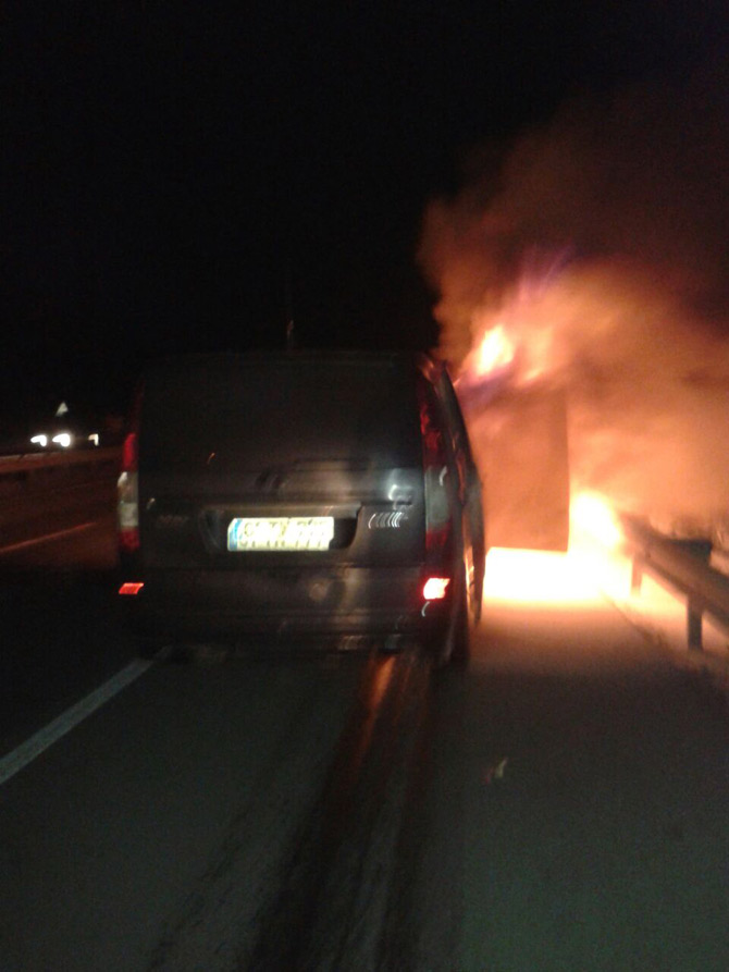 otomobil-yangini-rize-1.jpg otomobil-yangini-rize-1.jpg