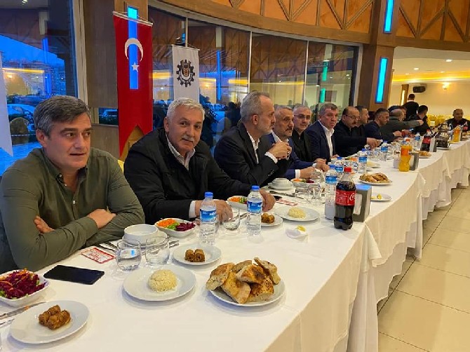 oz-gida-is-sendikasi-dogu-karadeniz-rize-sube-baskanligi-tarafindan-iftar-yemegi-duzenlendi-2.jpg
