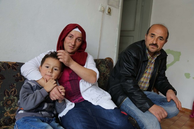 ozpehlivan-ailesinin-yurek-burkan-drami-(5).jpg