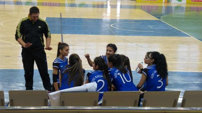 pazar-kackar-saglik-koleji-voleybol-takimi-(1).jpg