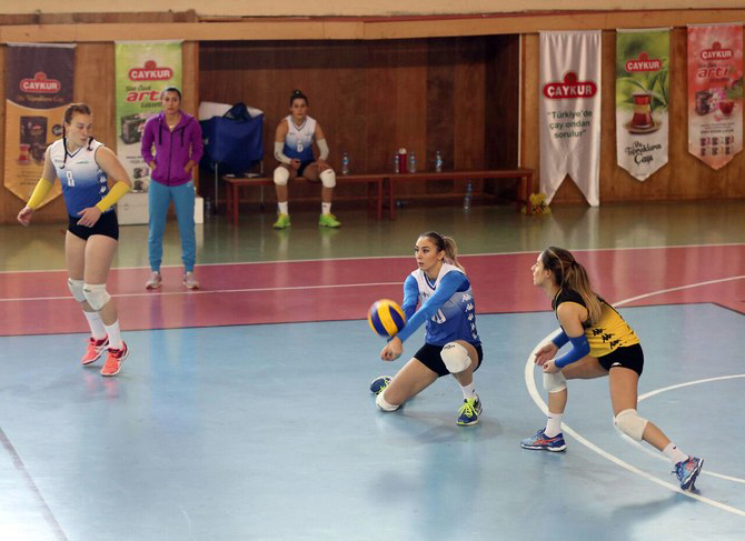 pazar-kackar-saglik-koleji-voleybol-takimi-(3).jpg