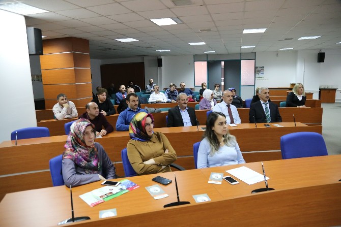 prof.-dr.-hasan-turut,-rize-belediyesi-personeline-sigaranin-zararlarini-anlatti-(3).jpg