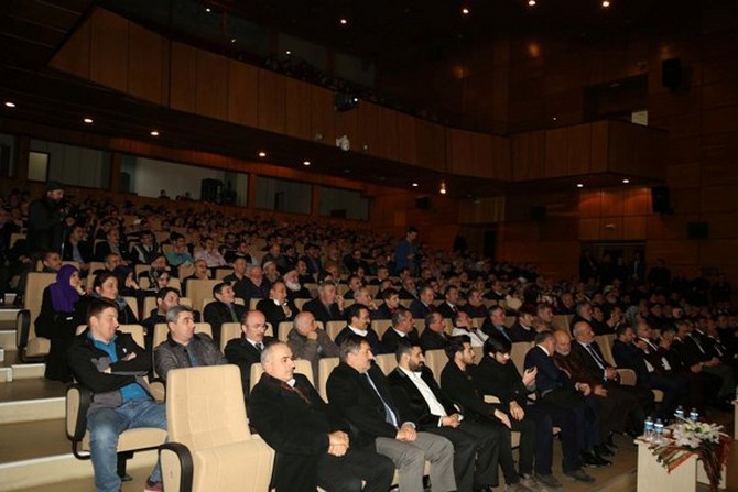 prof.-dr.-mehmet-celik,-rize’de-15-temmuz-konulu-konferans-verdi-(2).jpg