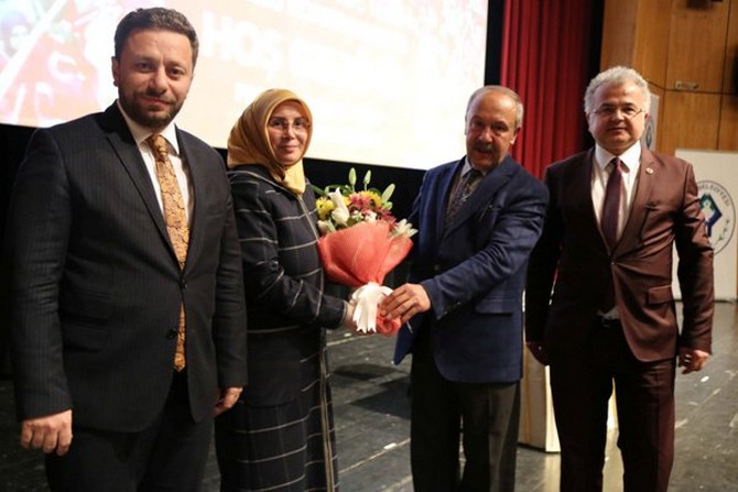 prof.-dr.-mehmet-celik,-rize’de-15-temmuz-konulu-konferans-verdi-(9).jpg