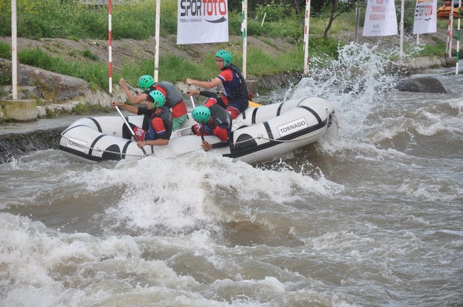 rafting-okul-sporlari-turkiye-finalleri-rizede-yapildi-3.jpg