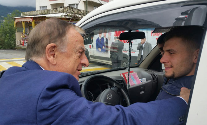 re-001.jpg re-001.jpg