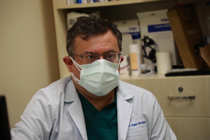 recep-tayyip-erdogan-universitesi-egitim-ve-arastirma-hastanesi-anestezi-ve-reanimasyon-uzmani-doktor-ogretim-uyesi-tolga-koyuncu,-yeni-tip-koronavirus-(kovid-19)-surecinde-yasadiklarini-anlatti-(4).jpg