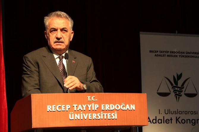recep-tayyip-erdogan-universitesi-ev-sahipliginde-1.-uluslararasi-adalet-kongresi-gerceklestirildi-(17).jpg