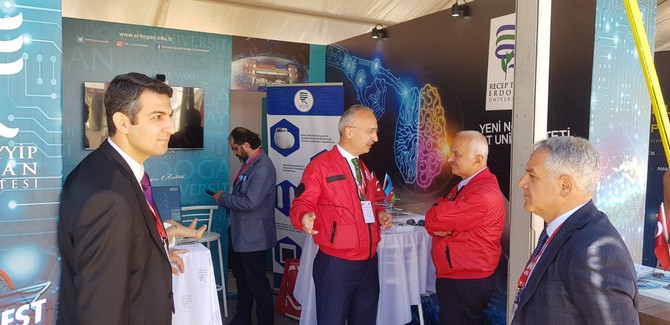 recep-tayyip-erdogan-universitesi-havacilik-uzay-ve-teknoloji-festivali-teknofest-azerbaycanda-4.jpg