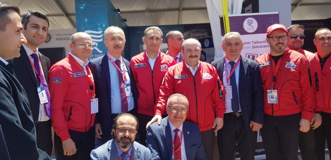 recep-tayyip-erdogan-universitesi-havacilik-uzay-ve-teknoloji-festivali-teknofest-azerbaycanda-6.jpg