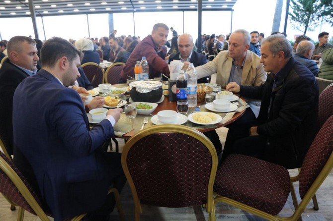 recep-tayyip-erdogan-universitesi-iftar-yemeginde-bulustu-(29).jpg