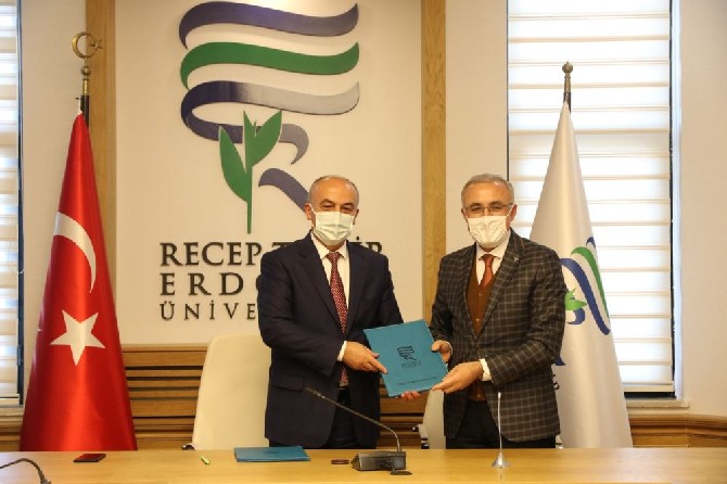 recep-tayyip-erdogan-universitesi-uni-dokap-donem-baskanligini-giresun-universitesine-devretti-(4).jpg
